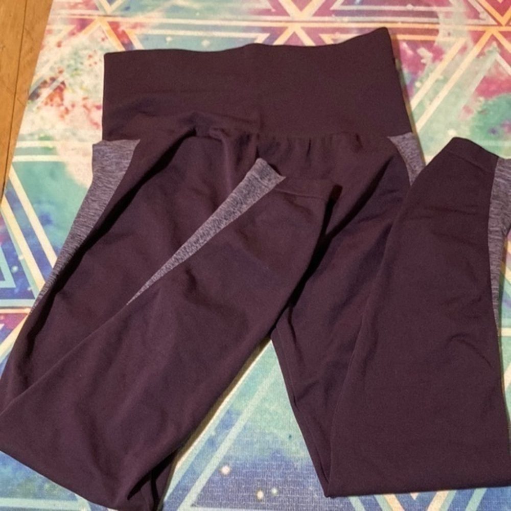 Assets by Spanx leggings
